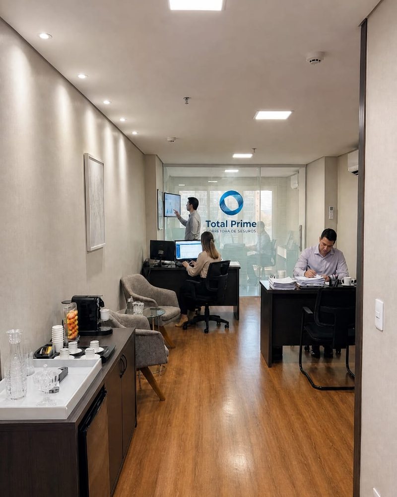 Escritório da Total Prime em Águas Claras — equipe em atendimento